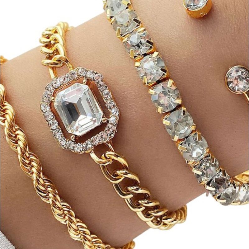Conjunto de Pulseras con Tachuelas