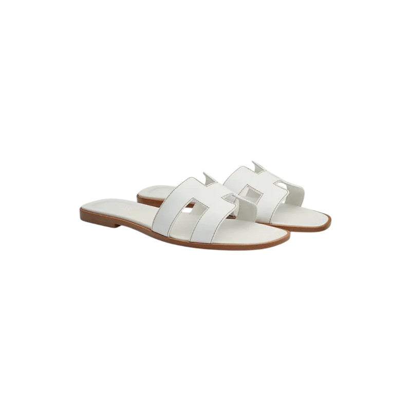 Sandalias con Corte en H