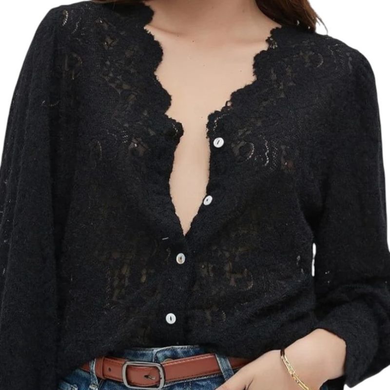 Blusa de Encaje Romántica