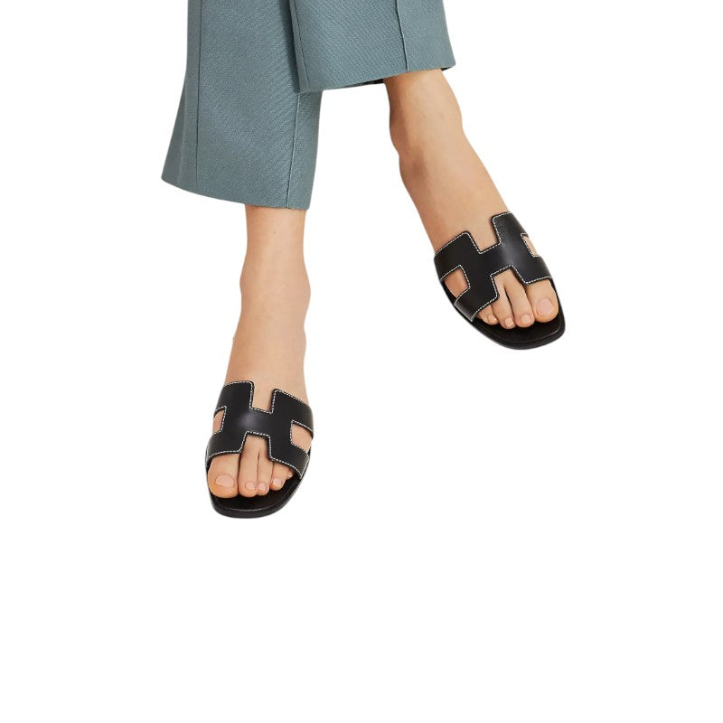 Sandalias con Corte en H