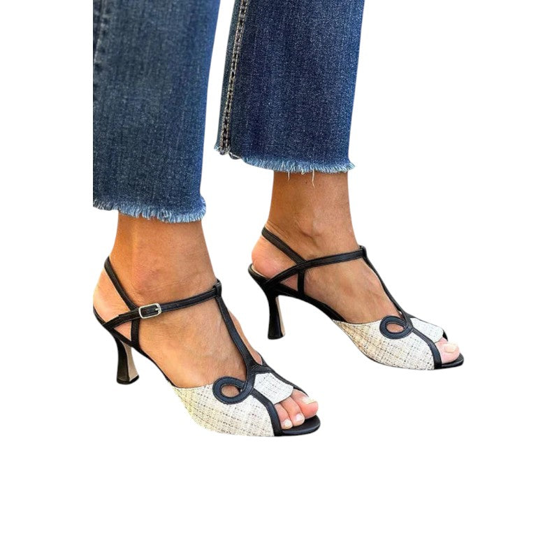 Tacones Bicolor con Tira en T y Punta Abierta